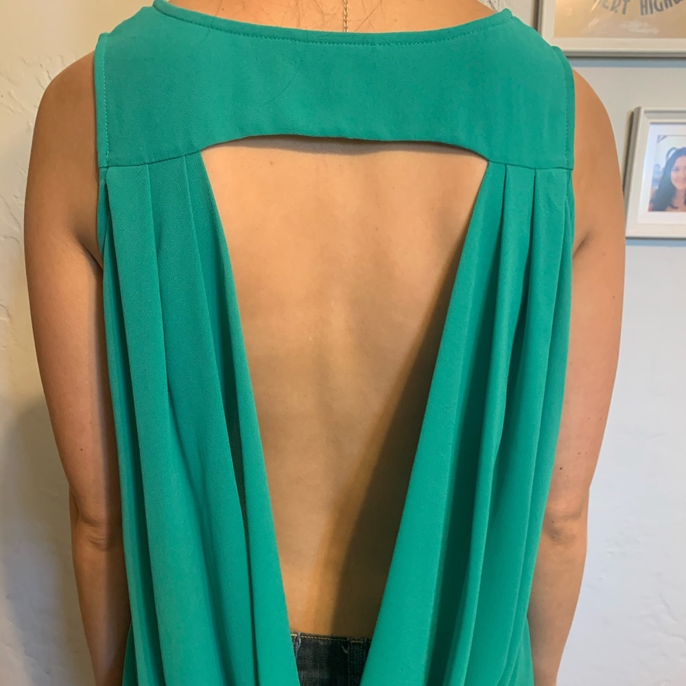 Backless blouse